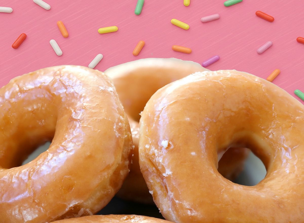 5 Grocery Stores With the Best Fresh-Baked Donuts